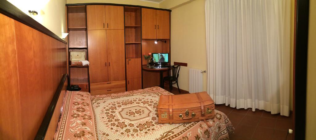 Lh Albergo Il Picchio Pescasseroli Oda fotoğraf
